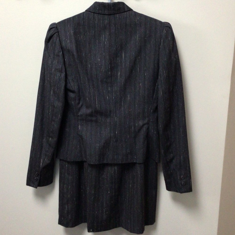 Stirling Cooper - Vintage Navy blue skirt & jacket suit with red & white threads - Picture 2 of 12